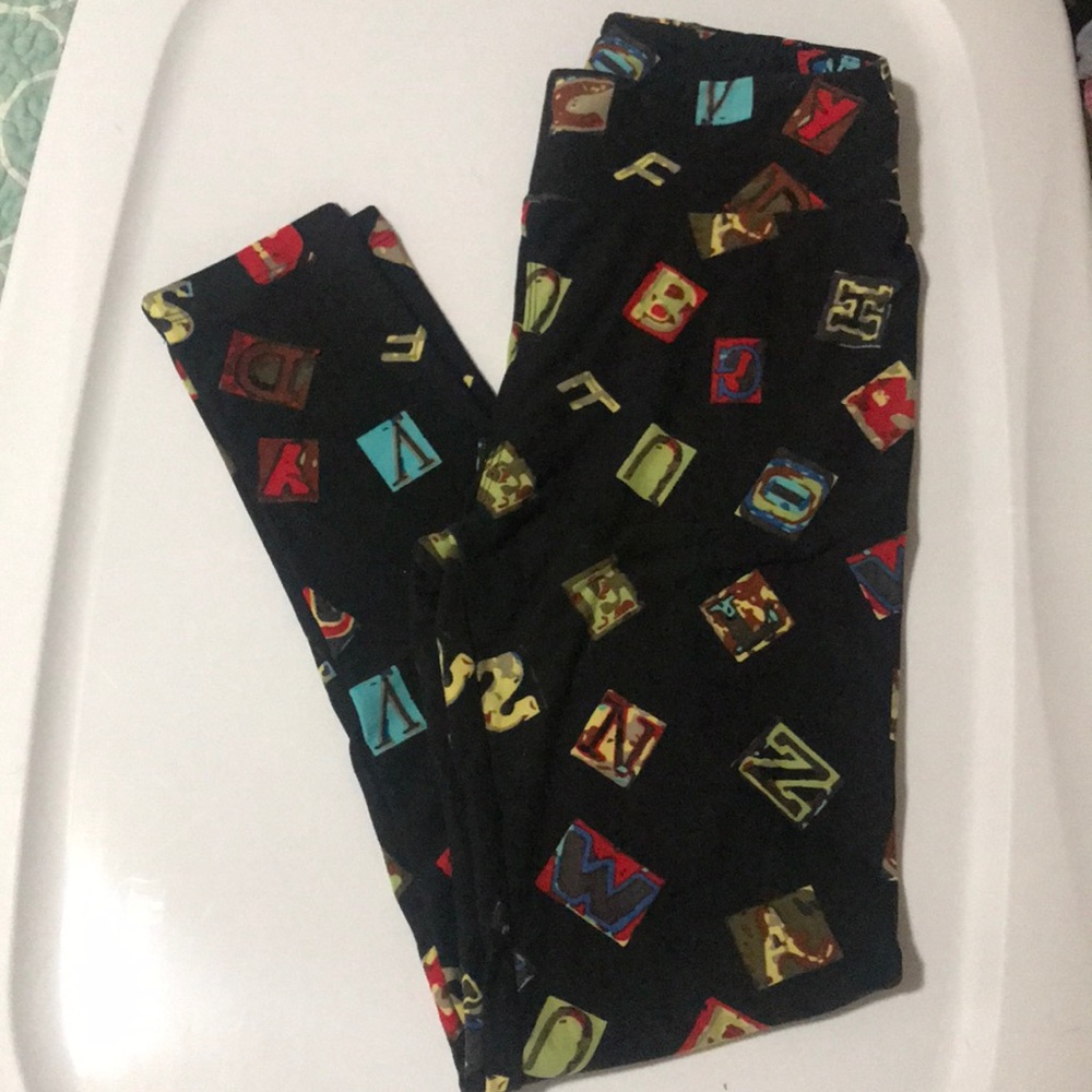 LulaRoe Alphabet Leggings OS